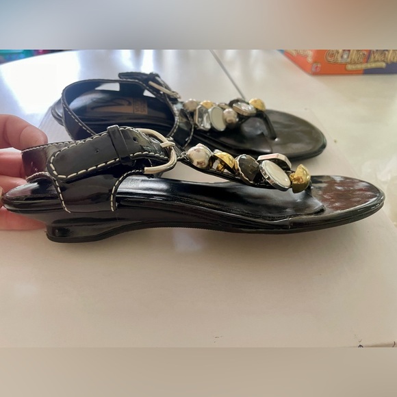 Victoria Spencer sandals - Picture 2 of 5